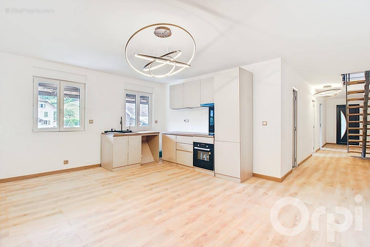 Appartement à MARIGNIER