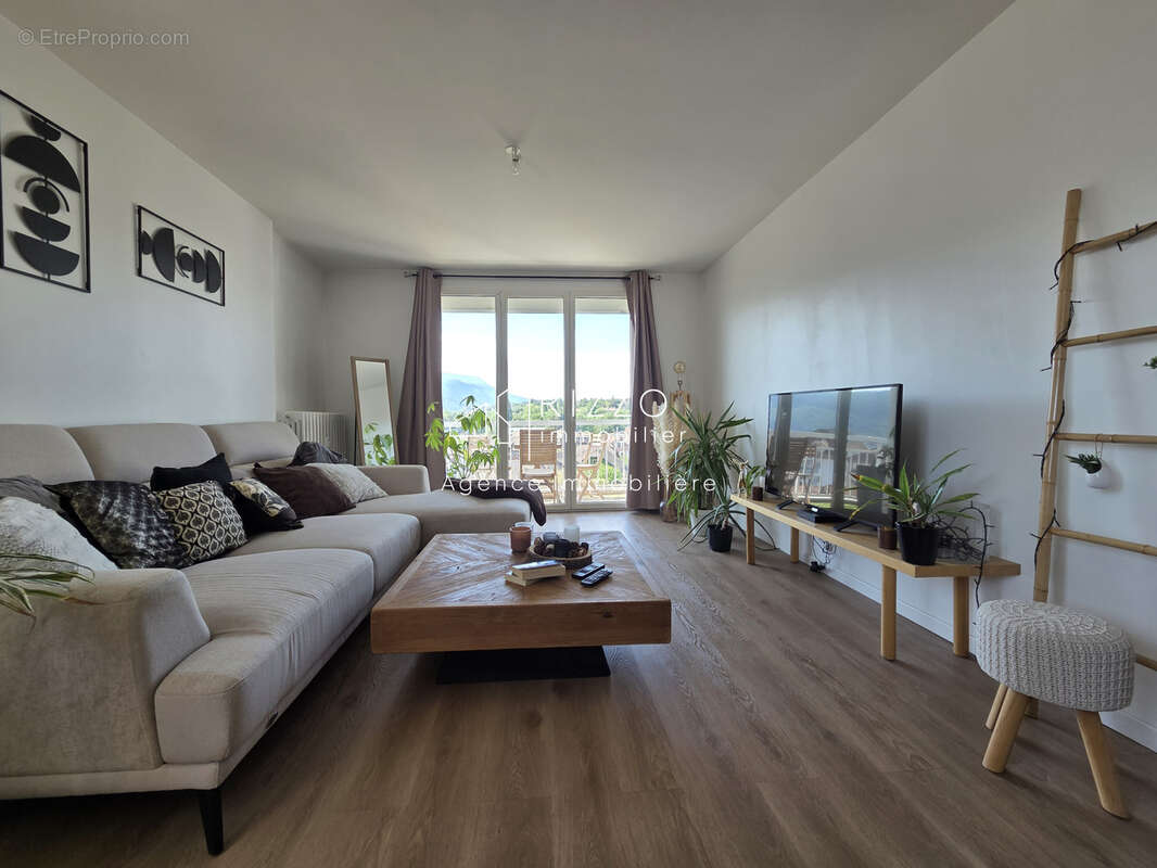 Appartement à MEYTHET