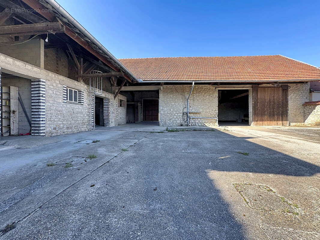 Maison à MERFY