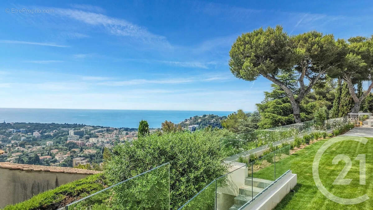 Maison à ROQUEBRUNE-CAP-MARTIN