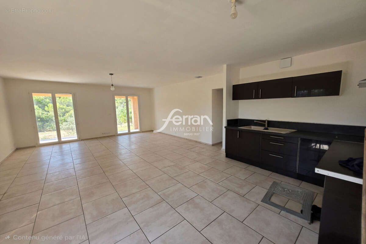 Maison 89 m² à Salernes  - photo 3