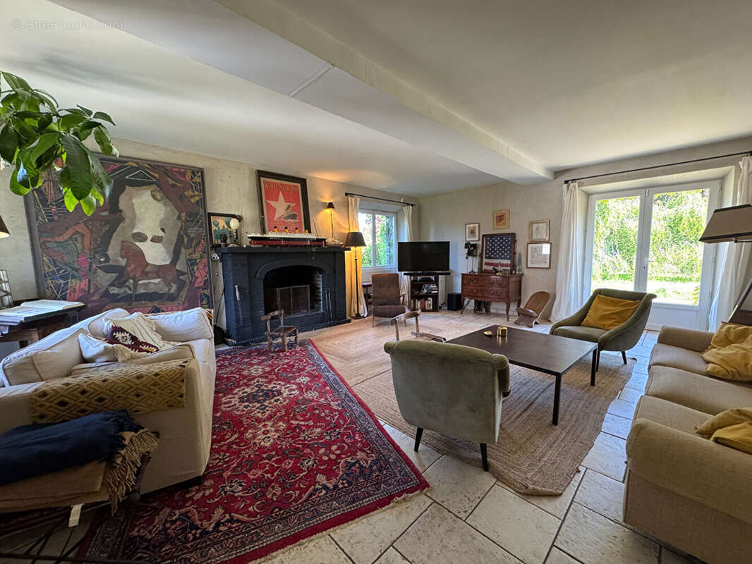 Maison à GARANCIERES