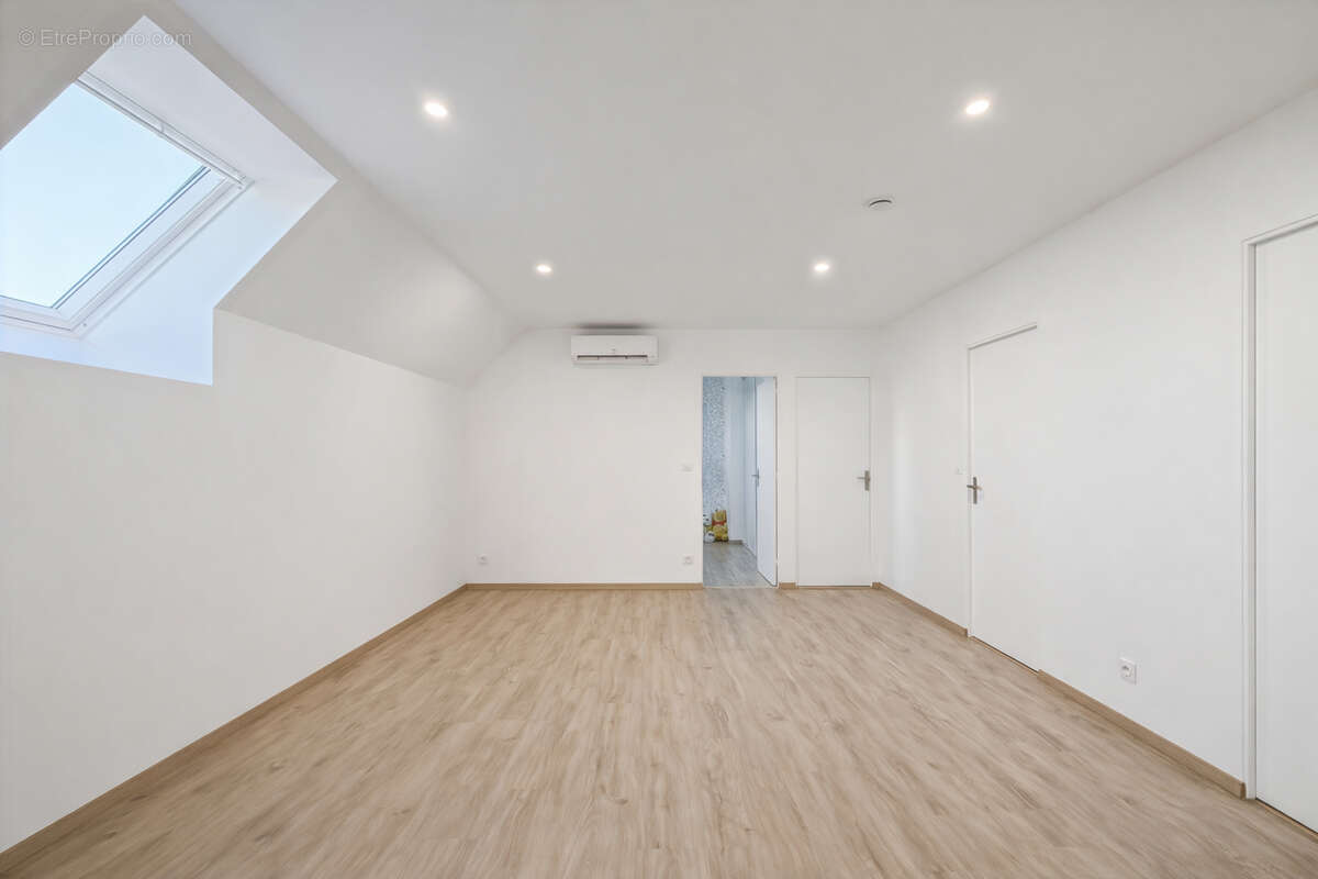 Maison à MANTES-LA-JOLIE