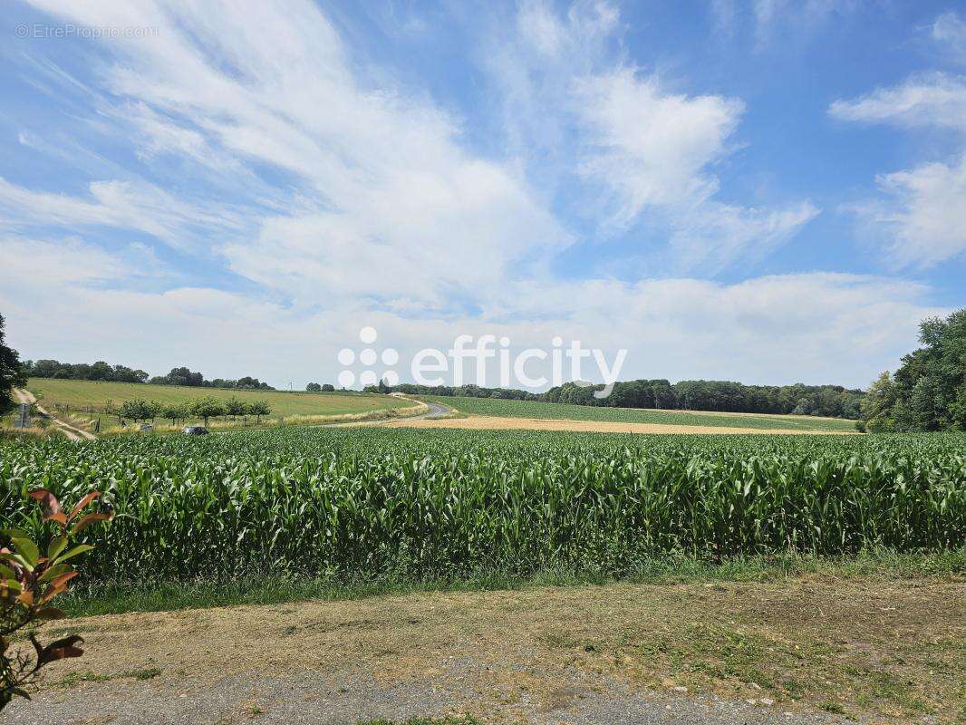 Maison à RESSONS-SUR-MATZ