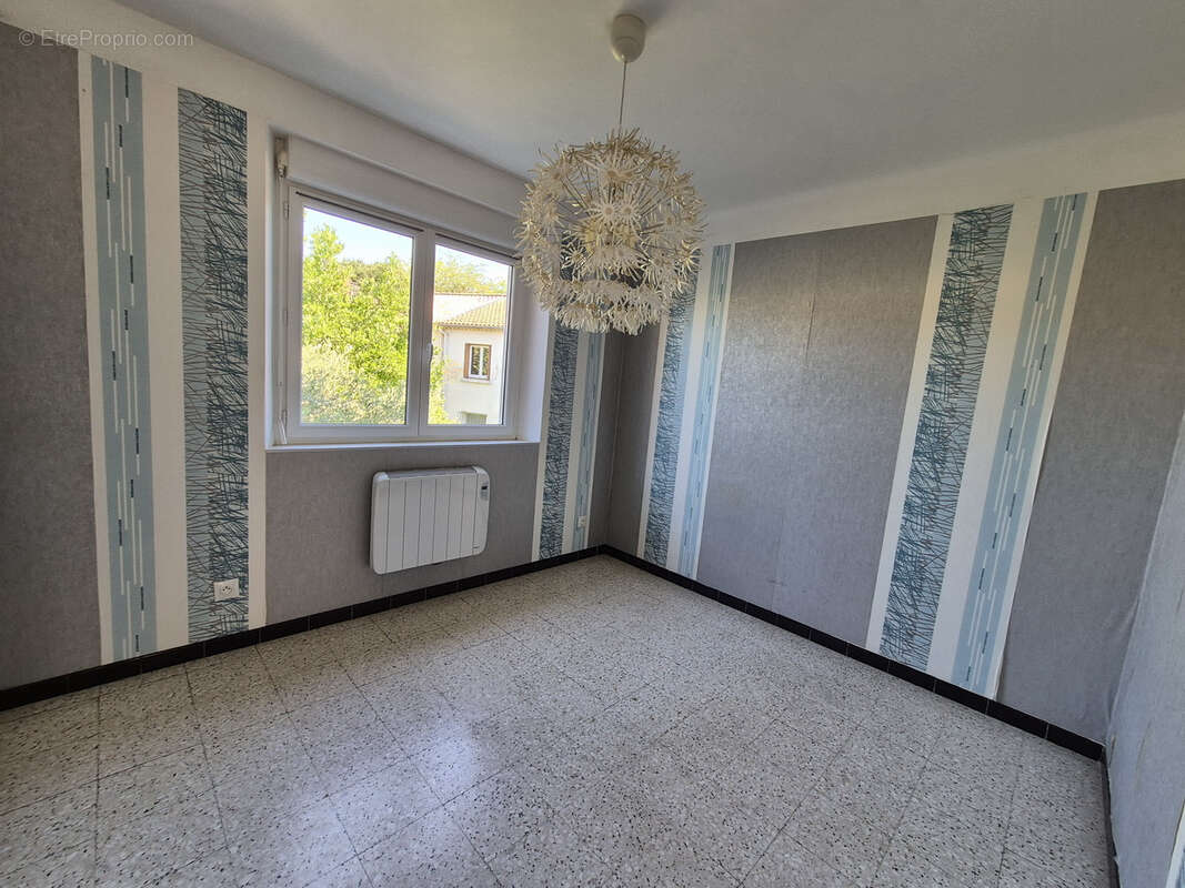 Maison familiale T8 secteur calme - photo 7