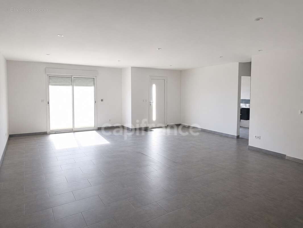 Maison neuve lumineuse – Plain-pied, 3 chambres, garage et terrasse - photo 8