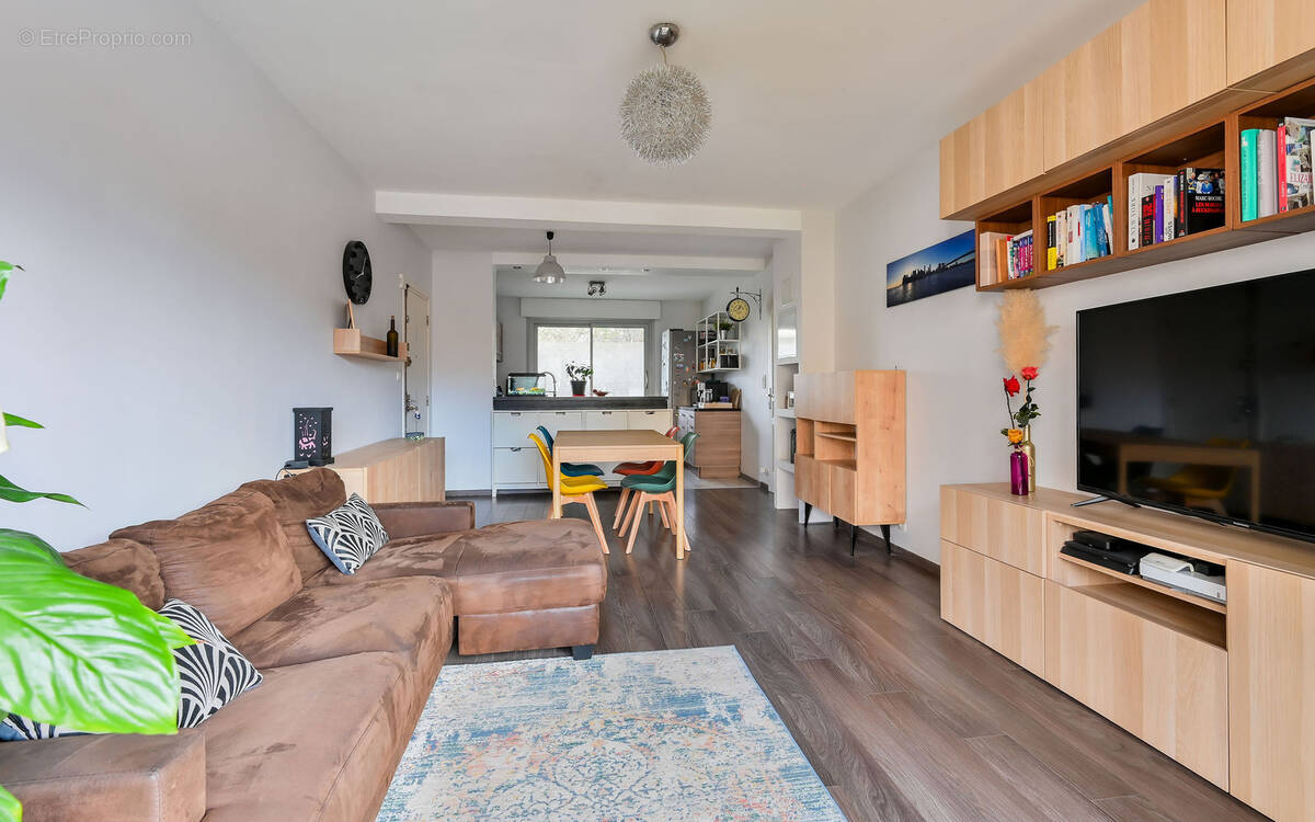 Appartement à TASSIN-LA-DEMI-LUNE