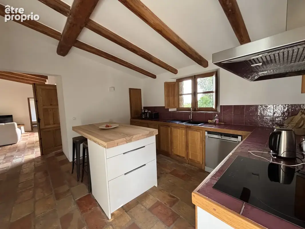 Charmante bergerie de 116m2 avec piscine et jardin arboré - photo 11