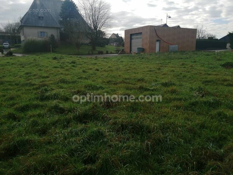Terrain à SAINT-MALON-SUR-MEL