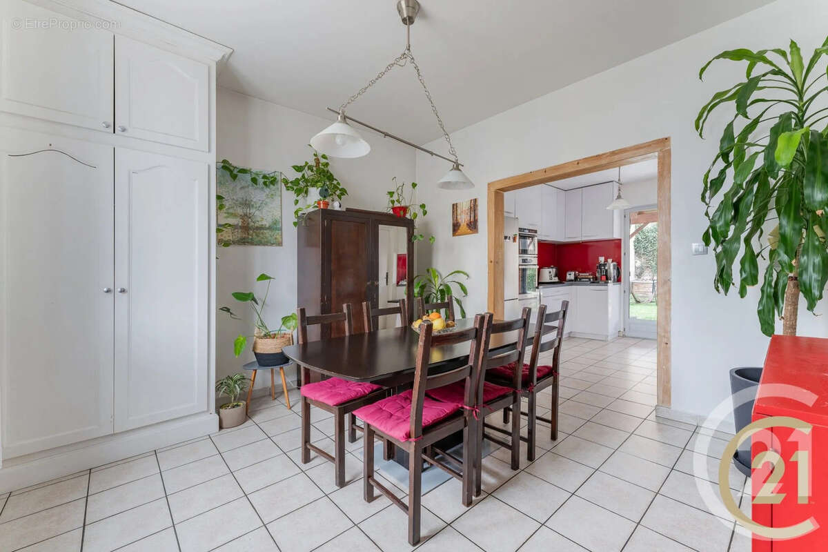 Maison à VILLEURBANNE