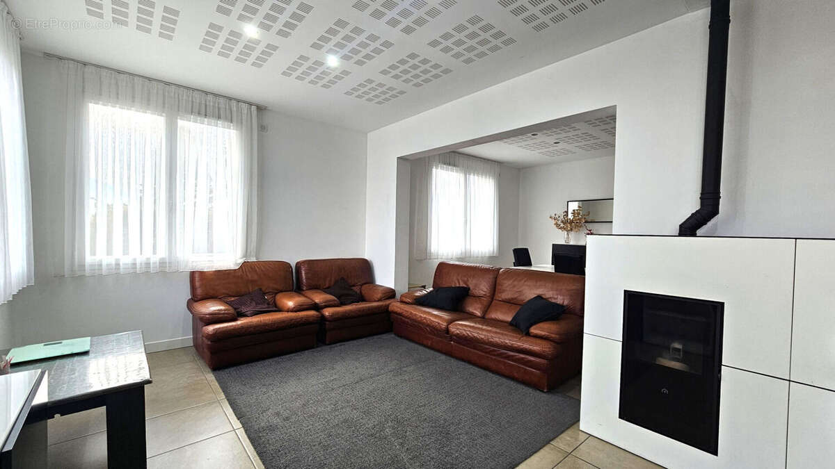 Grande maison familiale rénovée, coeur de ville - photo 5