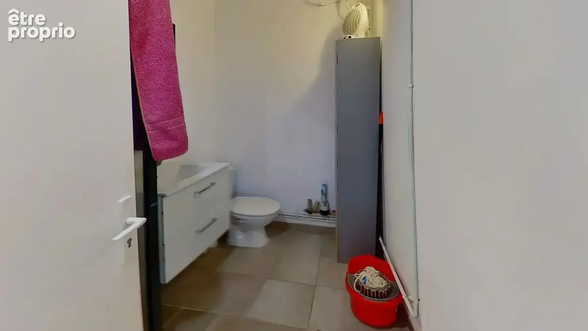 Appartement T2 de 44 m² Coeur de Montchat, - photo 8