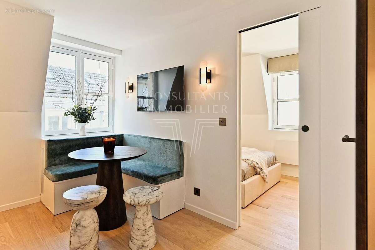 Appartement à PARIS-6E
