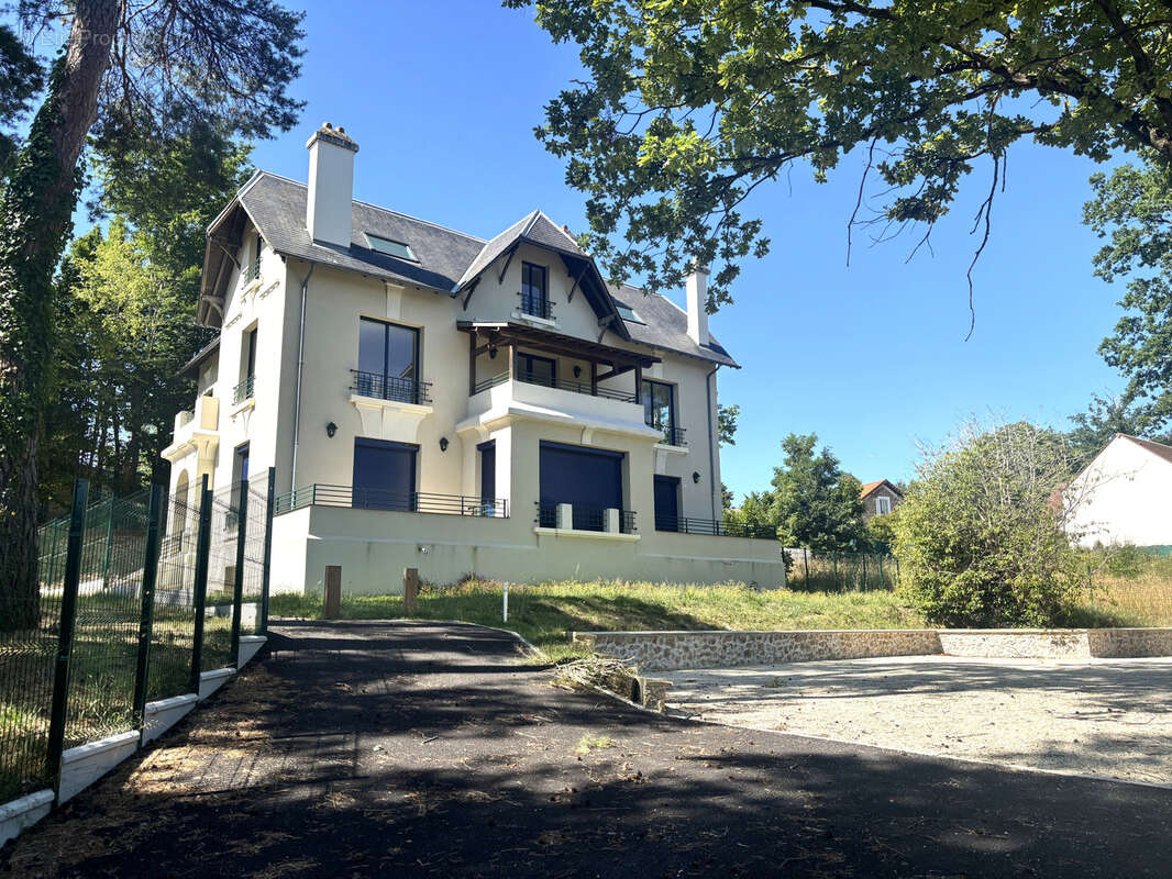 Appartement à MONTFORT-L'AMAURY