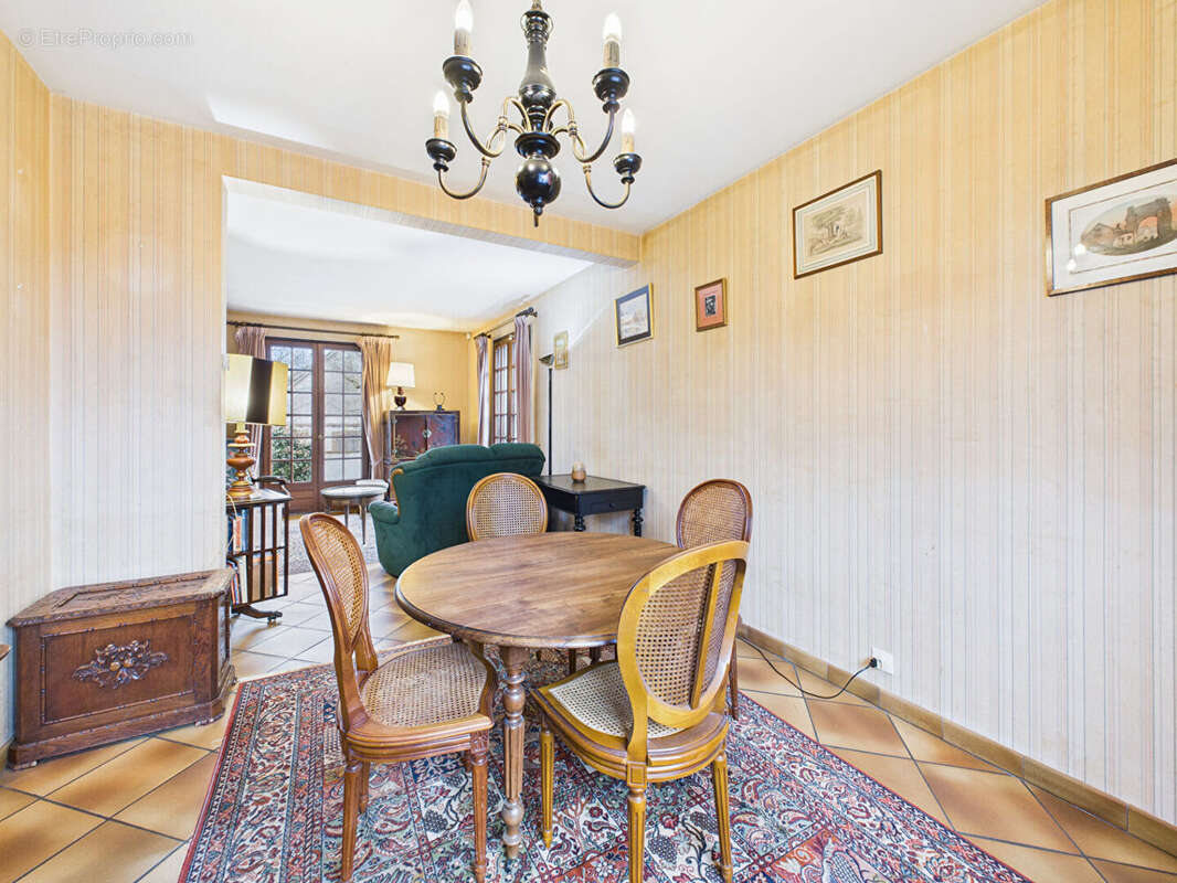 Maison à NOGENT-LE-ROI