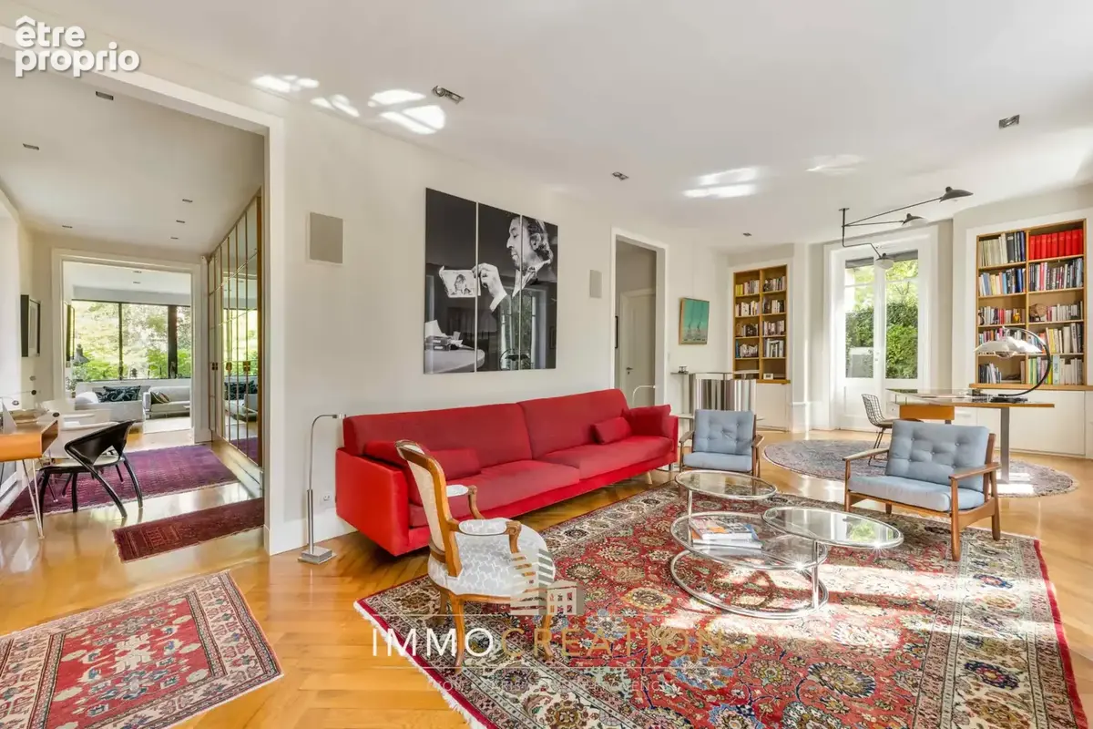 Propriété exceptionnelle de grand standing, climatisée, sur 1000 m2, piscine, à vendre à LYON 3 Montchat PArc - photo 8