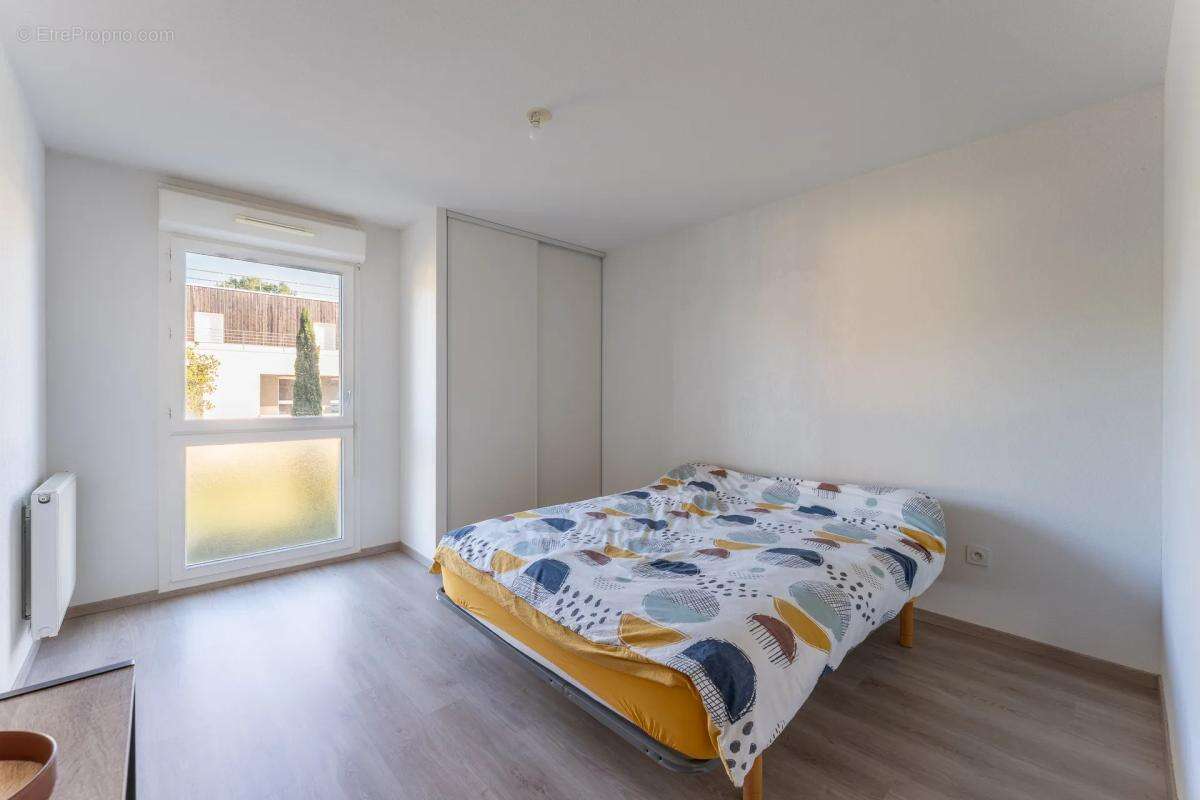 Appartement à PAREMPUYRE