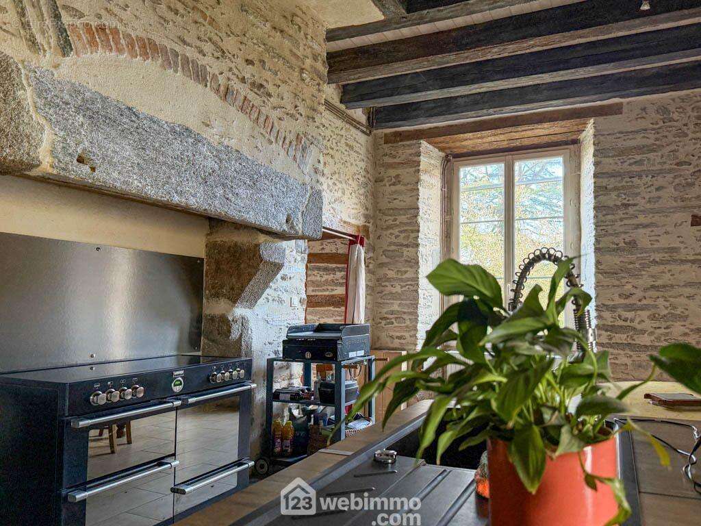 avec piano de cuisson. - Maison à LA CHATAIGNERAIE