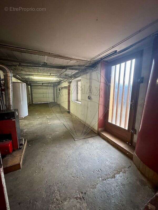 Maison à SERROUVILLE