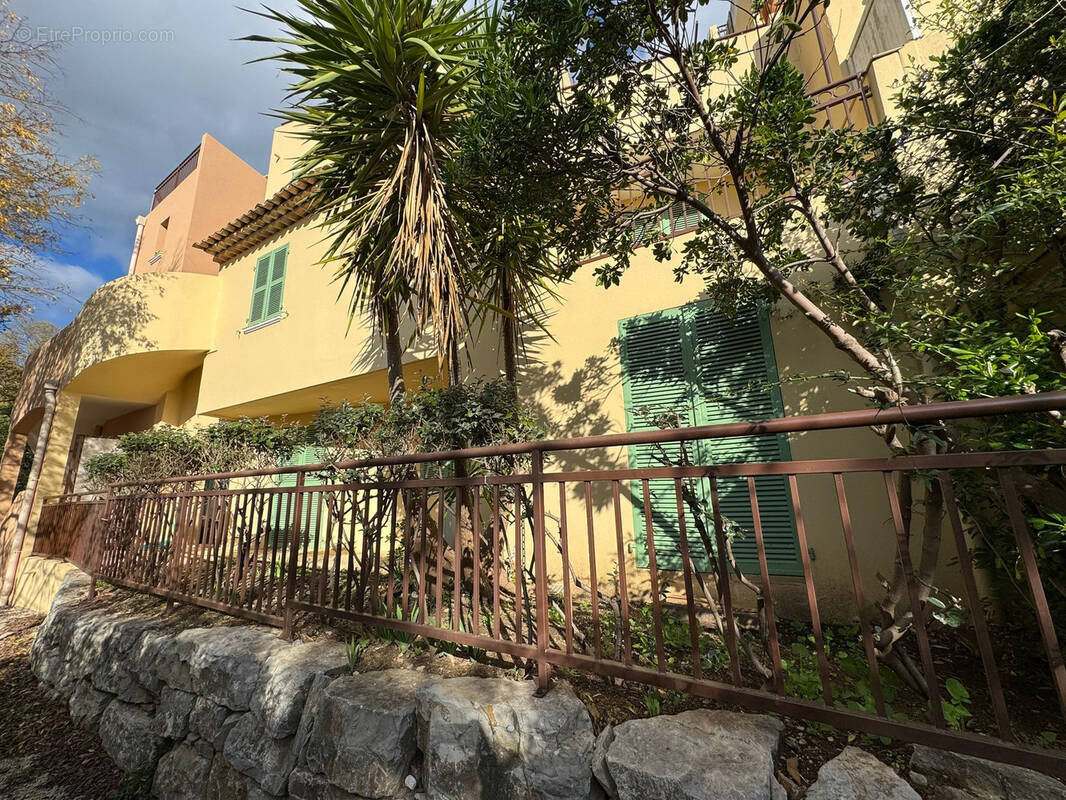 Appartement à GRIMAUD