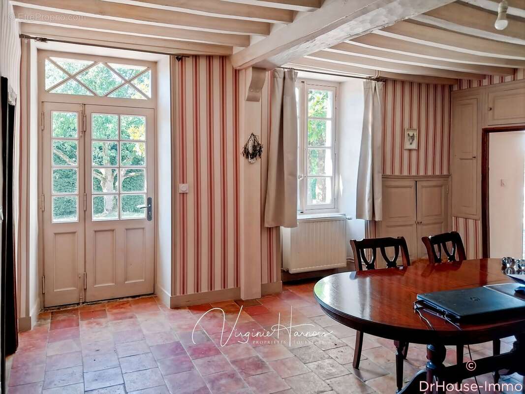 Maison 235 m² à Tesse-Froulay  - photo 5