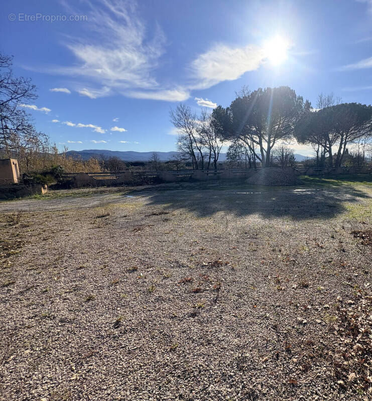 Terrain à VIDAUBAN
