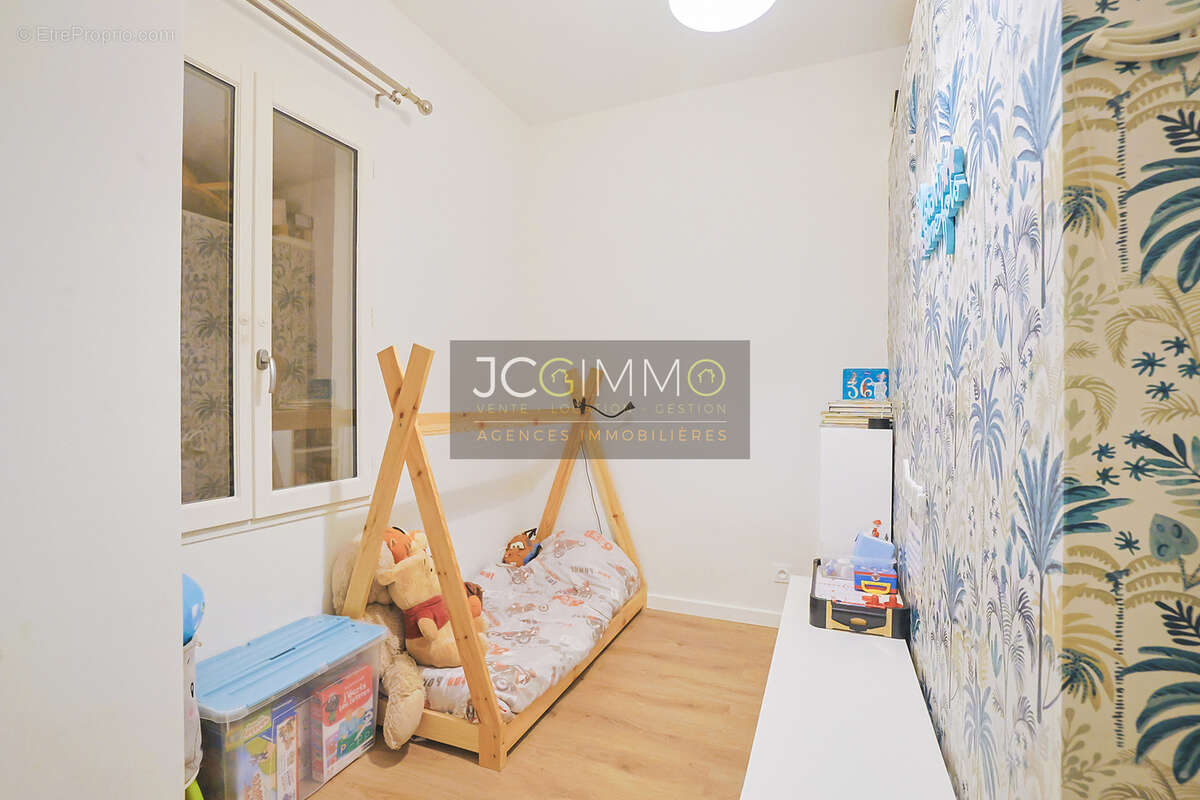 Appartement à HYERES
