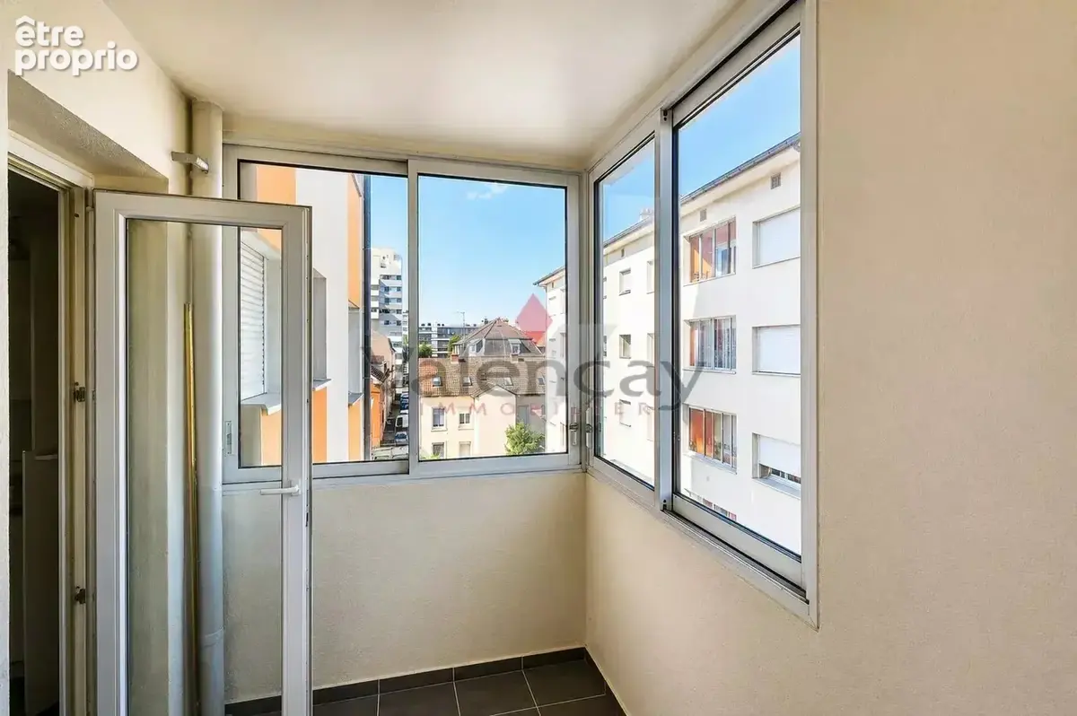 MULHOUSE – F3 de 56 m² avec loggia – Vue dégagée – À rénover - photo 6