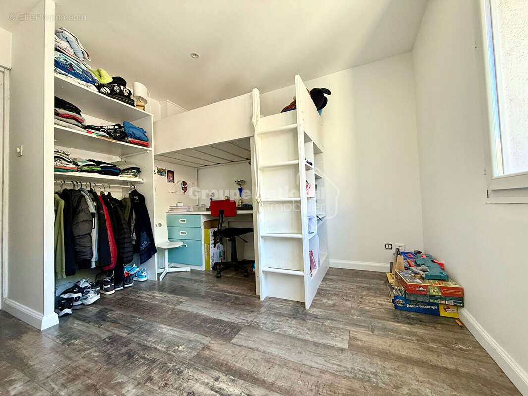 Appartement à LE ROVE