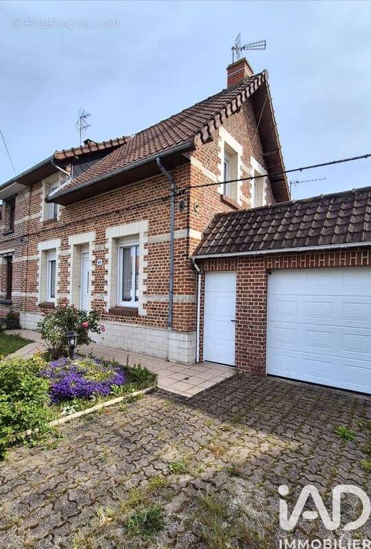 Photo 2 - Maison à ISBERGUES