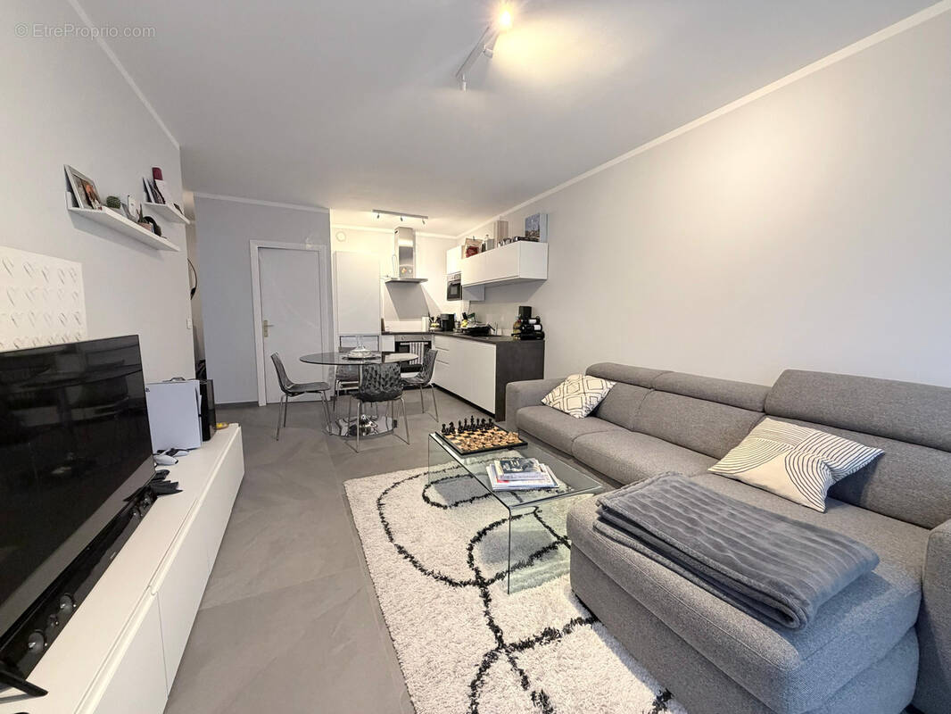 Appartement à ROQUEBRUNE-CAP-MARTIN