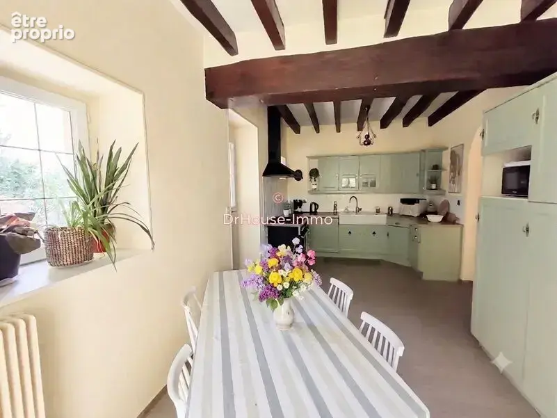 Maison 9 pièces 222 m² à vendre à Saint-Genou (36500) - photo 17