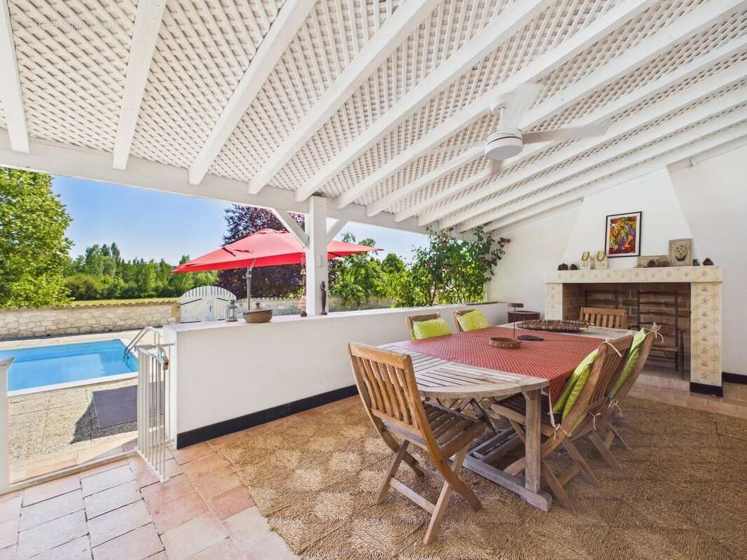 Maison à MONFLANQUIN