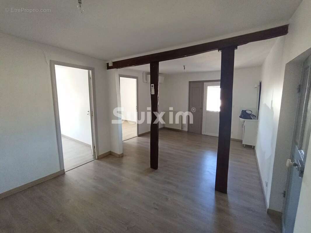 Appartement à AISY-SUR-ARMANCON