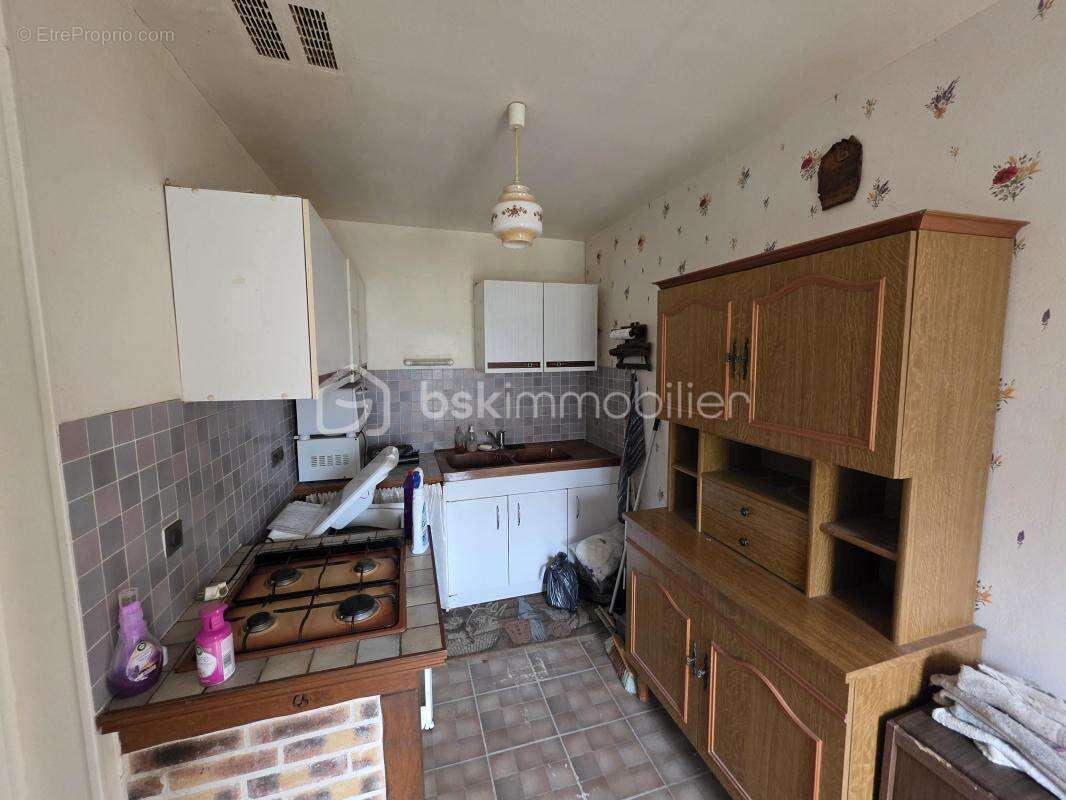 Maison avec jardin, 2 chambres et un bureau – Proche gare de Sens - photo 2