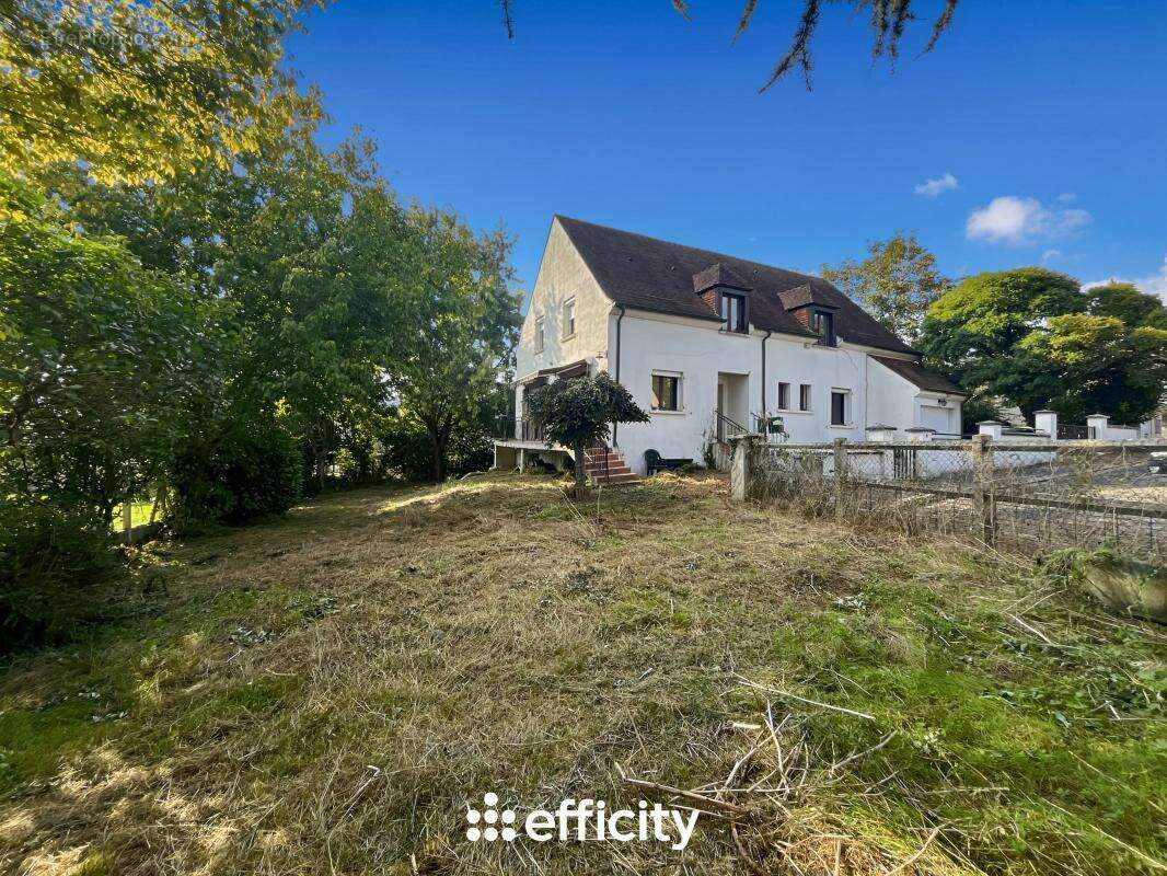 Maison à COULOMMIERS