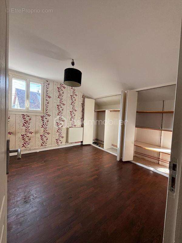 Maison à NEUILLY-PLAISANCE