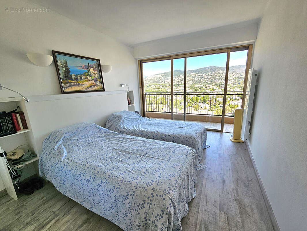 Appartement à MANDELIEU-LA-NAPOULE