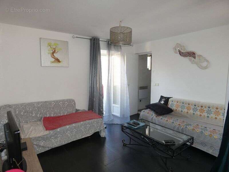 Appartement à VEYNES