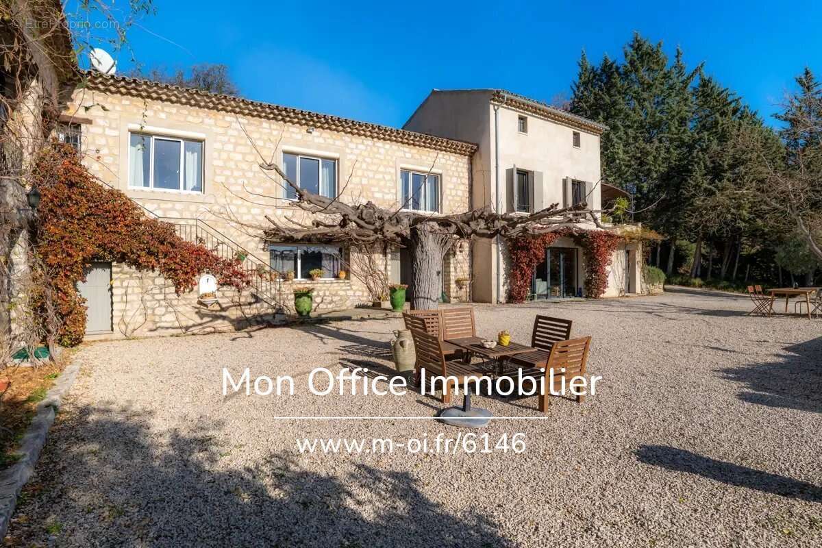 Maison à LOURMARIN