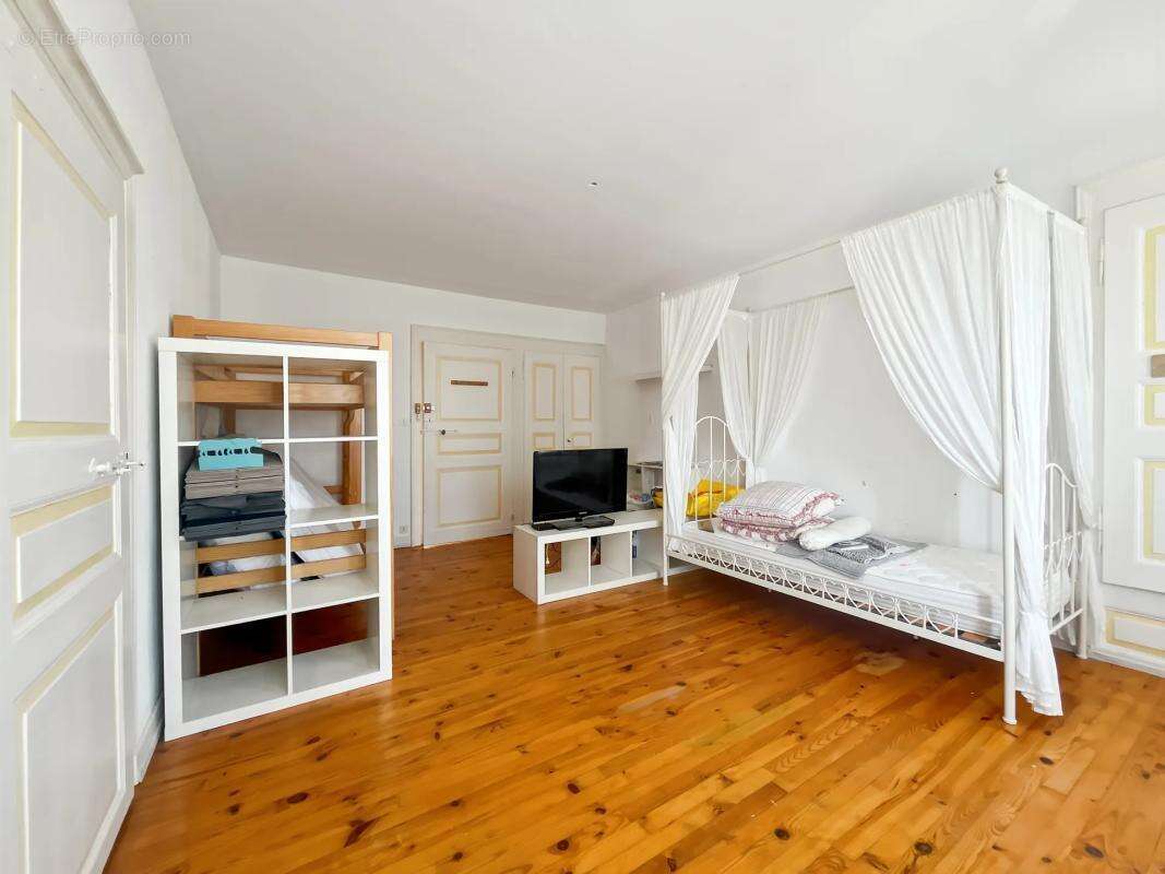 Maison à DIVONNE-LES-BAINS