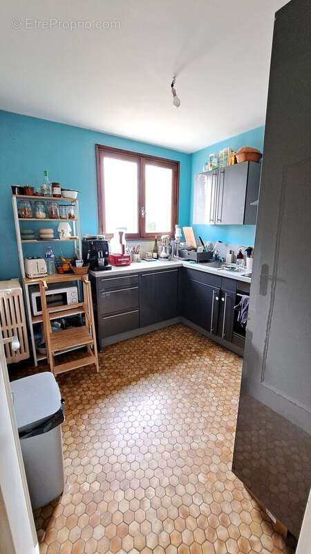 cuisine indépendante - Appartement à POITIERS