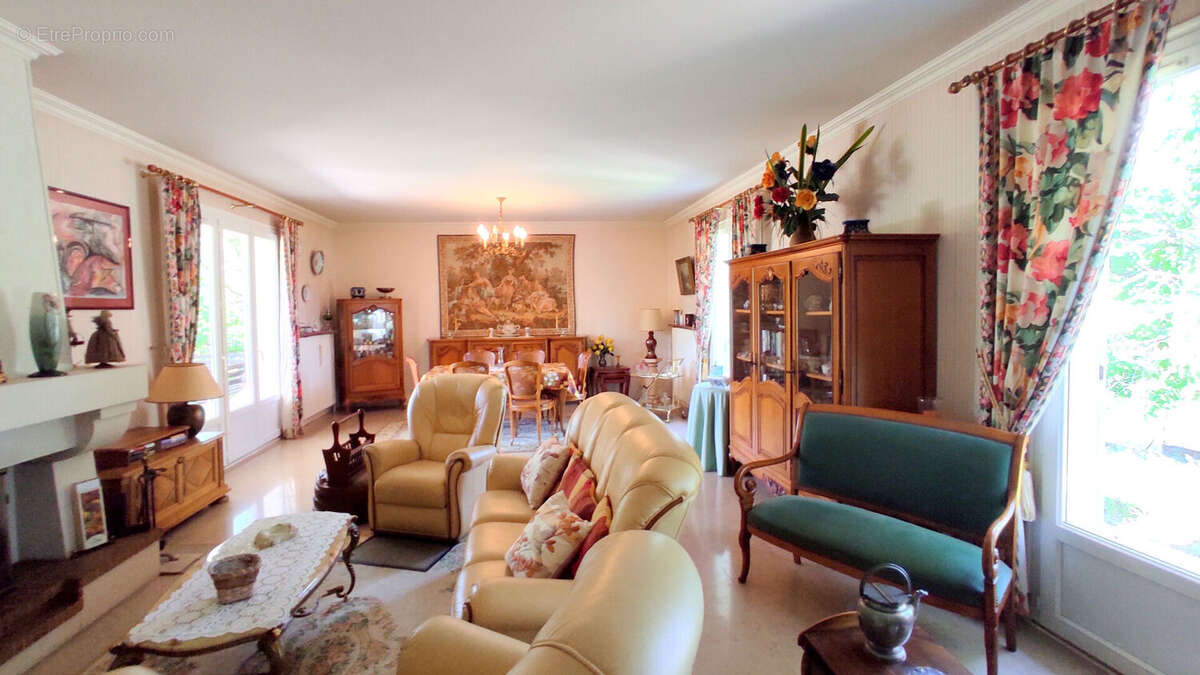 Maison à CHATELLERAULT