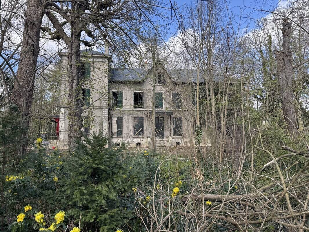 Maison à LE VESINET
