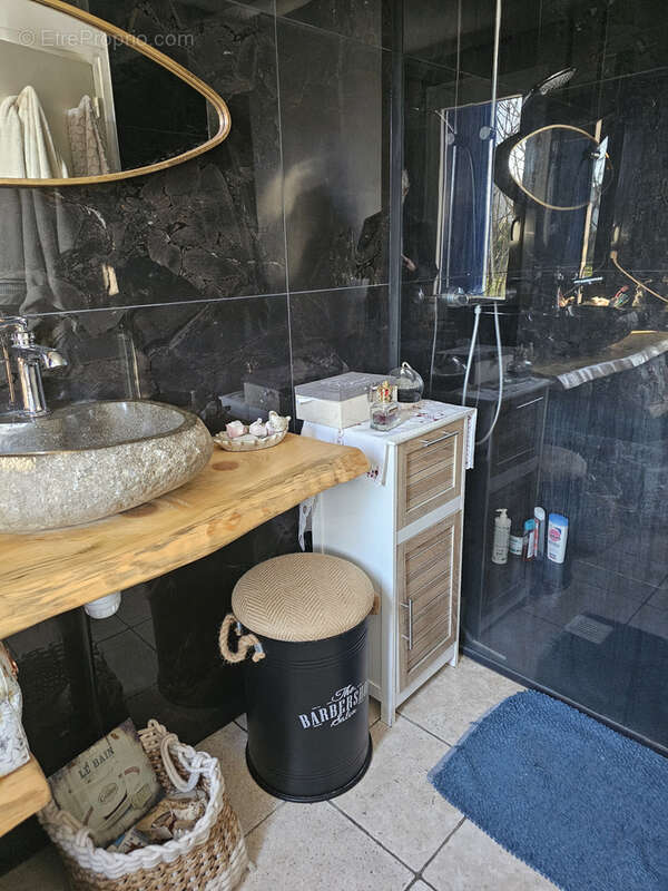 Maison à SAINT-SOZY