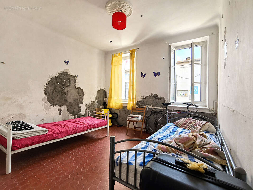 T2 à rénover dans le quartier prisé de Vauban -  Marseille 6e - photo 8