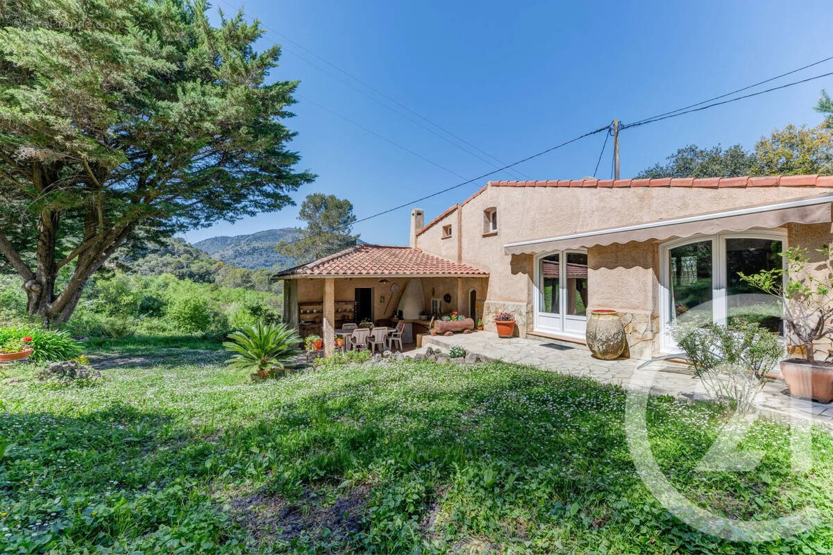 Maison à DRAP
