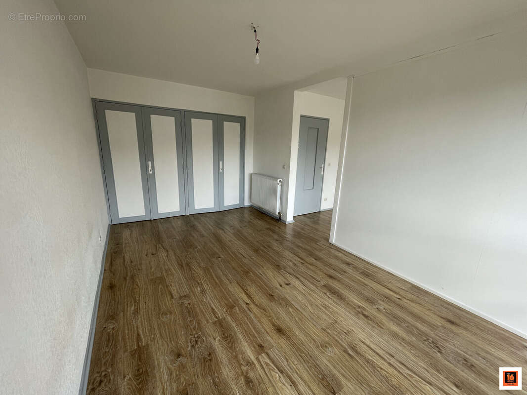 Appartement à THIERS