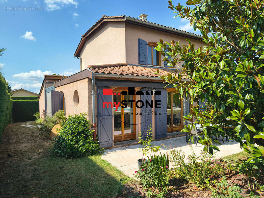 TREVOUX - Villa 164 m² 5 chambres avec piscine sur un terrain de 854 m² - photo 14
