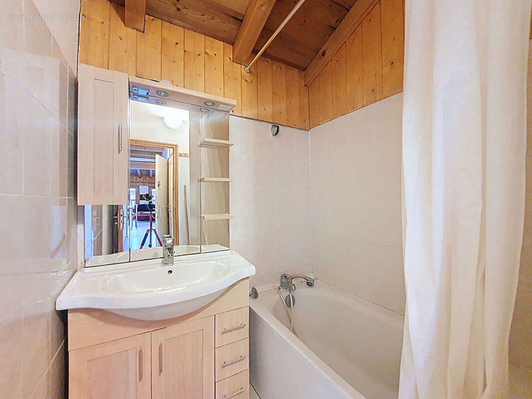 Maison à SAINT-MARTIN-DE-BELLEVILLE